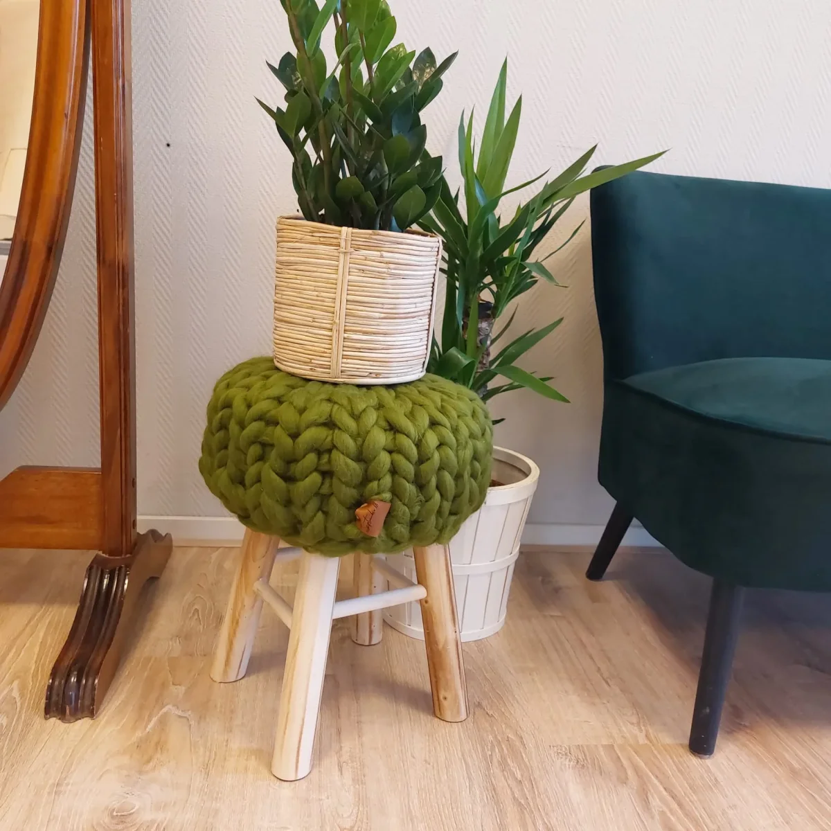 #01 Losse Box | Maak een houten krukje met gebreide lontwol - Afbeelding 3